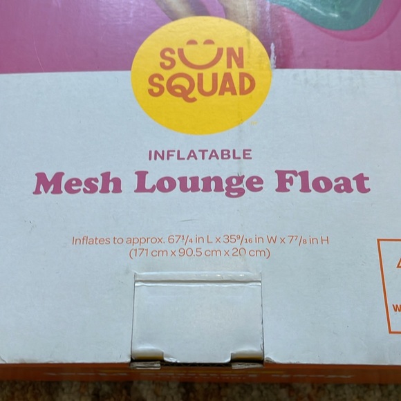 Sun Squad Bundle of New Blow Up Pool Toys (Comes With Original Box) - Picture 4 of 8